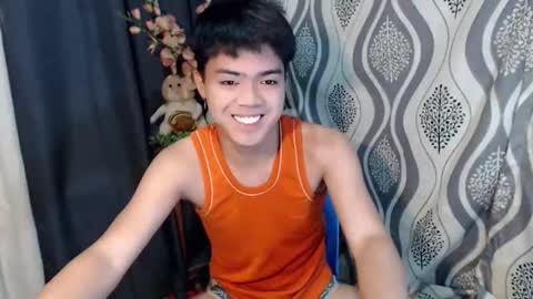 Snapshot of _cumwithrussel chatting on February 8, 2026, 9:40 pm Russ online show from February 8, 2026, 9:40 pm