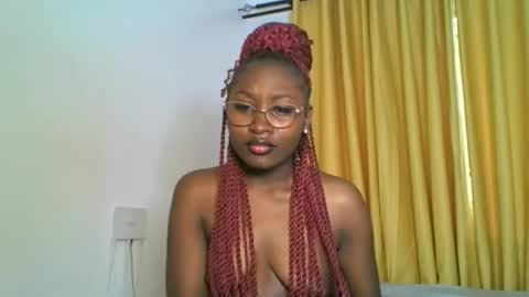Snapshot of _cutestephanie chatting on December 14, 2025, 1:16 pm STEPH online show from December 14, 2025, 1:16 pm