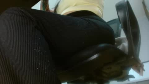 _danielamartinez online show from November 11, 2025, 4:07 pm