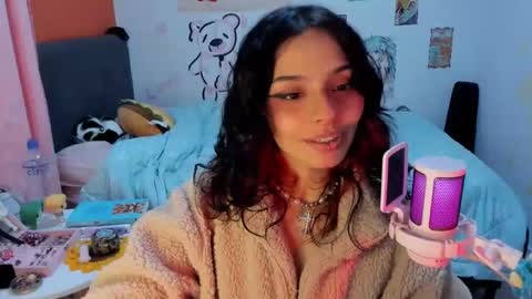 Snapshot of _dayanne_ chatting on February 13, 2025, 3:39 am Pao online show from February 13, 2025, 3:39 am