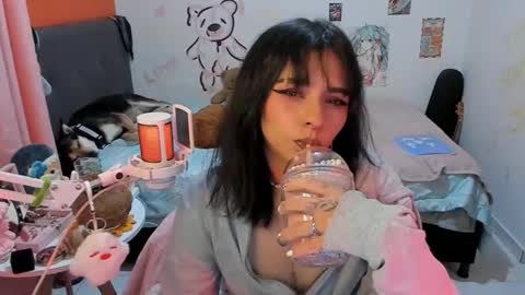 Snapshot of _dayanne_ chatting on October 20, 2025, 4:02 am Pao online show from October 20, 2025, 4:02 am