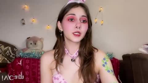 Kate online show from December 25, 2024, 9:22 pm