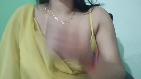 Snapshot of _dreamgirl_0 chatting on February 21, 2026, 10:11 pm _dreamgirl_0 online show from February 21, 2026, 10:11 pm