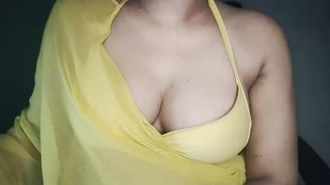 Snapshot of _dreamgirl_0 chatting on July 7, 2026, 11:09 pm _dreamgirl_0 online show from July 7, 2026, 11:09 pm