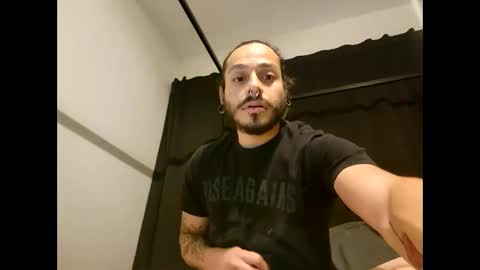 Snapshot of _drew__ chatting on November 8, 2025, 2:12 am _drew__ online show from November 8, 2025, 2:12 am