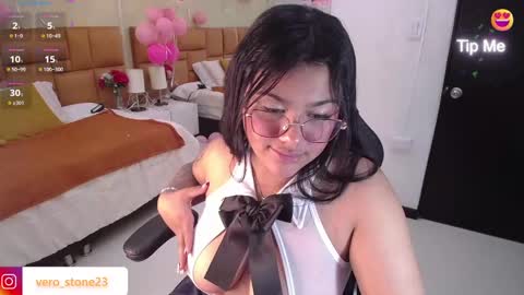 Dulcinea online show from February 8, 2025, 2:15 am