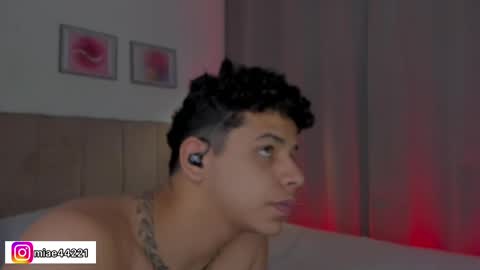 Snapshot of _e_m_m_a_1 chatting on October 4, 2025, 12:47 pm Emma and Tonny online show from October 4, 2025, 12:47 pm