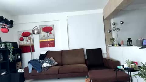 Snapshot of _elena_barra chatting on April 16, 2026, 9:54 am elena barra online show from April 16, 2026, 9:54 am