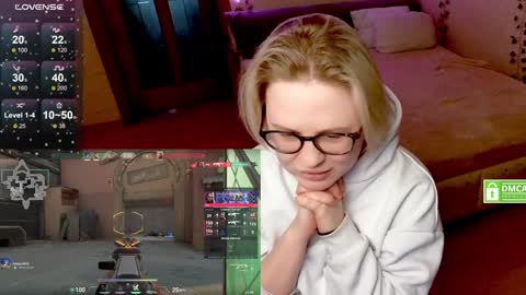 chloue and Gretta online show from February 5, 2025, 2:26 pm