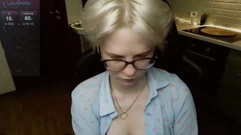 chloue and Gretta online show from June 23, 2026, 7:56 pm