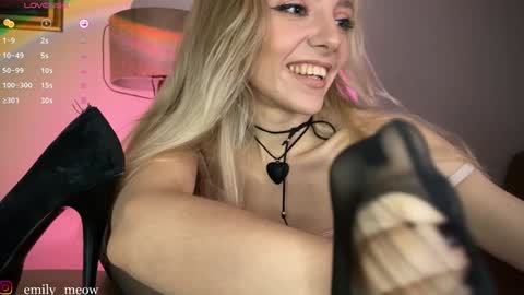 Snapshot of _emily__sweety_ chatting on December 21, 2024, 1:10 pm Emily online show from December 21, 2024, 1:10 pm