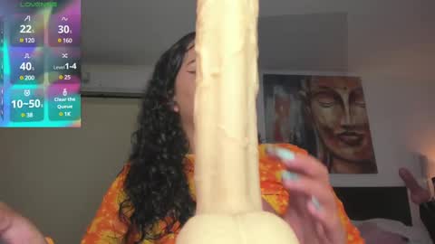 Snapshot of _emily_perez chatting on February 16, 2025, 7:05 pm _emily_perez online show from February 16, 2025, 7:05 pm