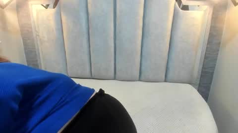 Emily  online show from September 24, 2025, 11:46 am