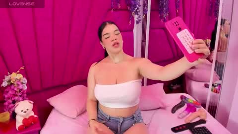 emily  online show from June 3, 2026, 2:33 pm