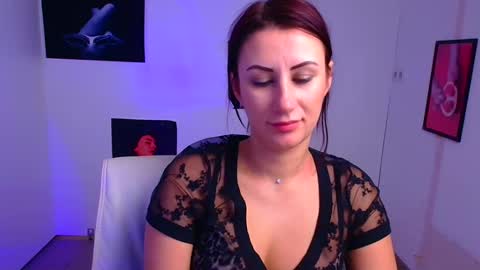 Snapshot of _emma_lay chatting on January 15, 2025, 4:11 pm Emma online show from January 15, 2025, 4:11 pm