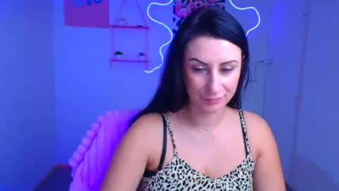 Snapshot of _emma_lay chatting on November 2, 2025, 6:38 am Emma online show from November 2, 2025, 6:38 am