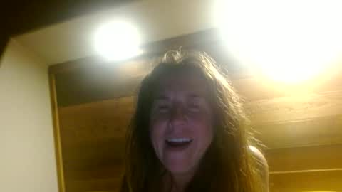 Snapshot of _energygodess chatting on February 8, 2026, 3:43 am _energygodess online show from February 8, 2026, 3:43 am