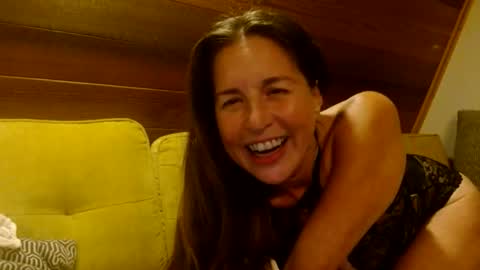 Snapshot of _energygodess chatting on April 12, 2026, 3:44 am _energygodess online show from April 12, 2026, 3:44 am