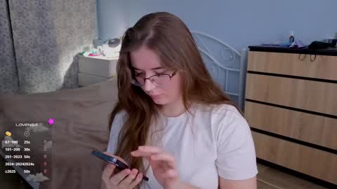 Sam  online show from December 8, 2024, 1:36 pm