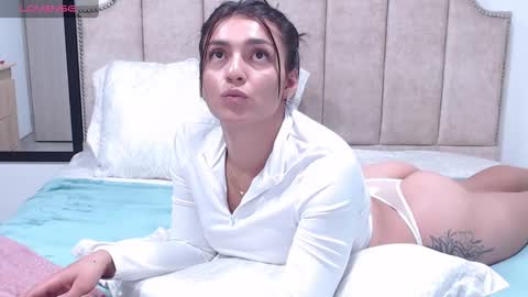  Erica Vanderhill  online show from February 23, 2025, 1:13 am