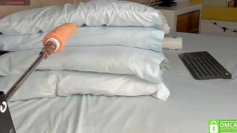 _eris_rose online show from November 9, 2025, 7:34 pm