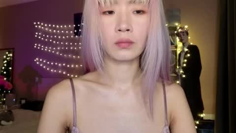 EveEva online show from February 7, 2026, 3:32 am