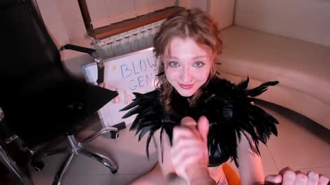 Snapshot of _fieryflash_ chatting on February 7, 2025, 5:29 pm Lola 3 online show from February 7, 2025, 5:29 pm