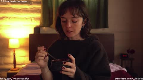 Snapshot of _freckles chatting on January 20, 2025, 9:43 pm Jacqui Queen goddess motorcycle mozzarella Jaq next livestream see bio online show from January 20, 2025, 9:43 pm