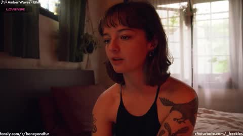 Snapshot of _freckles chatting on January 31, 2025, 10:10 pm Jacqui Queen goddess motorcycle mozzarella Jaq next livestream see bio online show from January 31, 2025, 10:10 pm