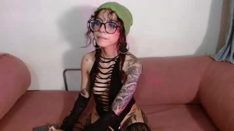 Gaia online show from December 3, 2025, 1:57 am