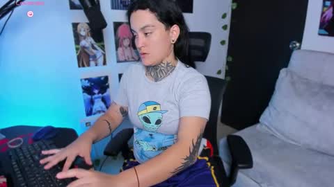 Snapshot of _gleep chatting on November 10, 2025, 1:48 am LEEP online show from November 10, 2025, 1:48 am