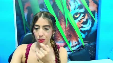_gold_strawberry_ online show from July 2, 2026, 3:23 am