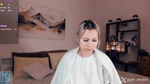 Rina online show from December 22, 2025, 8:17 pm