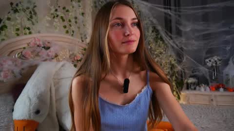 Milly online show from October 31, 2025, 2:23 am