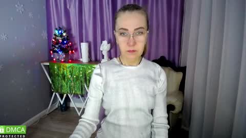 _greybunny_ online show from January 11, 2025, 4:06 am