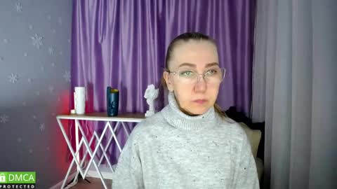 _greybunny_ online show from January 18, 2025, 10:28 am