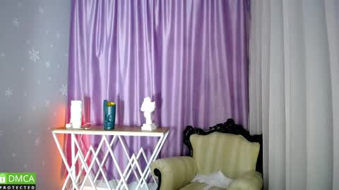 _greybunny_ online show from January 25, 2025, 3:09 pm