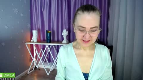 _greybunny_ online show from January 29, 2025, 7:57 am