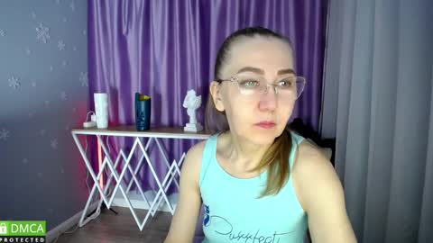 _greybunny_ online show from February 2, 2025, 10:13 am