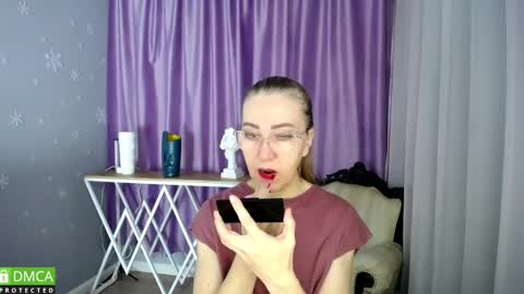 _greybunny_ online show from February 8, 2025, 9:24 am