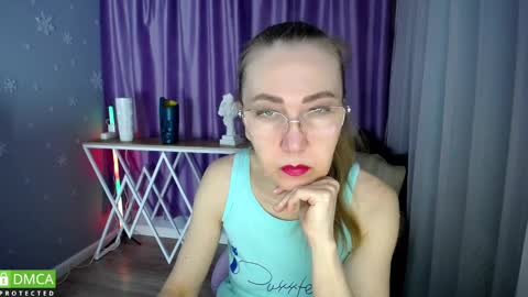 _greybunny_ online show from February 26, 2025, 6:04 am
