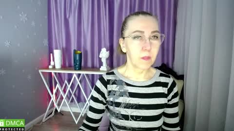 _greybunny_ online show from March 5, 2025, 6:23 am