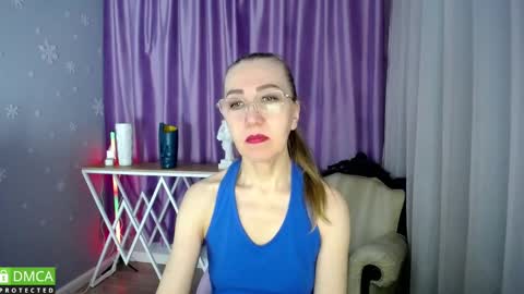 _greybunny_ online show from March 6, 2025, 11:36 am