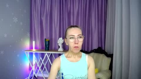 _greybunny_ online show from September 13, 2025, 10:37 am