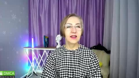 _greybunny_ online show from October 7, 2025, 10:45 am