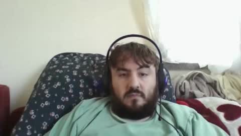  hasanhz.  online show from December 2, 2025, 6:08 am