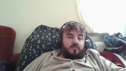  hasanhz.  online show from December 19, 2025, 8:21 am