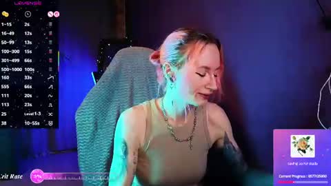 Snapshot of _helencarter chatting on July 5, 2026, 8:49 pm Helen Carter 3 Next stream 2330 MSC online show from July 5, 2026, 8:49 pm