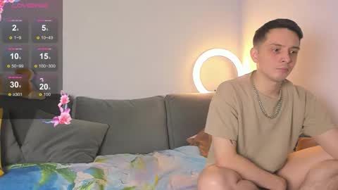 _hey_scarlett_ online show from September 28, 2025, 4:01 pm