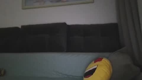 Criss4u online show from April 11, 2026, 9:19 pm